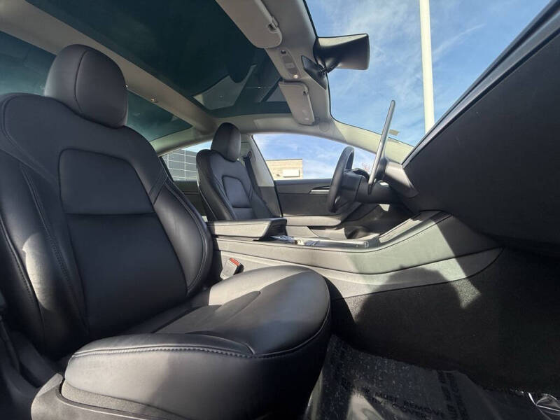 2023 Tesla Model 3 Performance