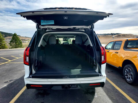 2026 Ford Expedition MAX Active