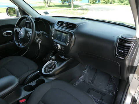 2019 Kia Soul +