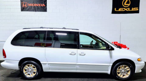 1996 Dodge Grand Caravan LE