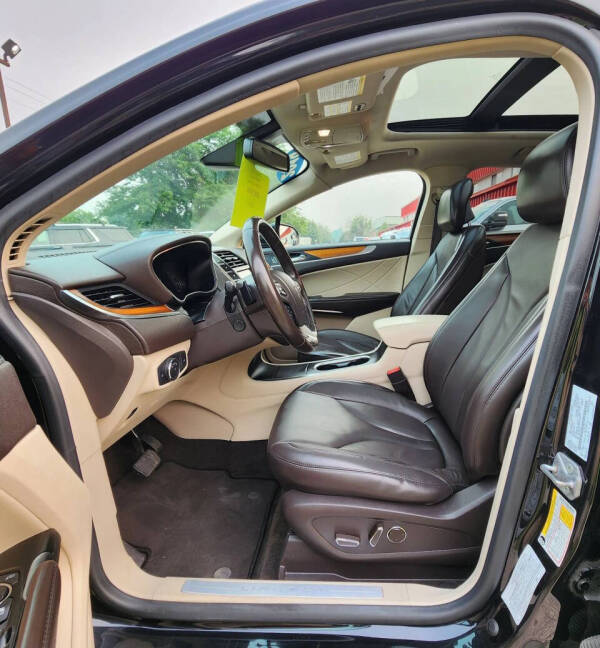 2019 Lincoln MKC Select