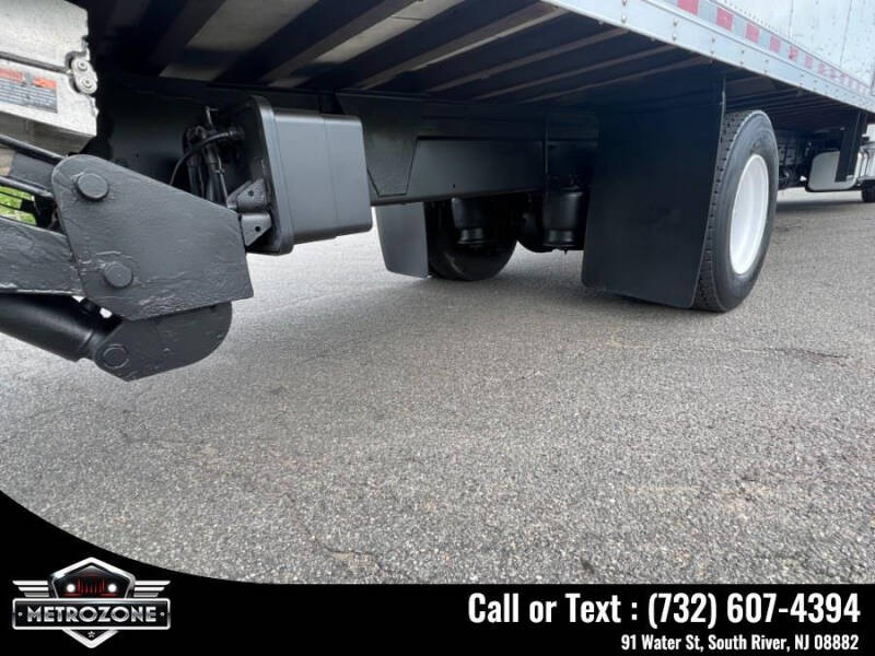 2016 Freightliner M2 106