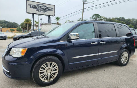 2016 Chrysler Town and Country for sale at Trust Motors in Jacksonville FL