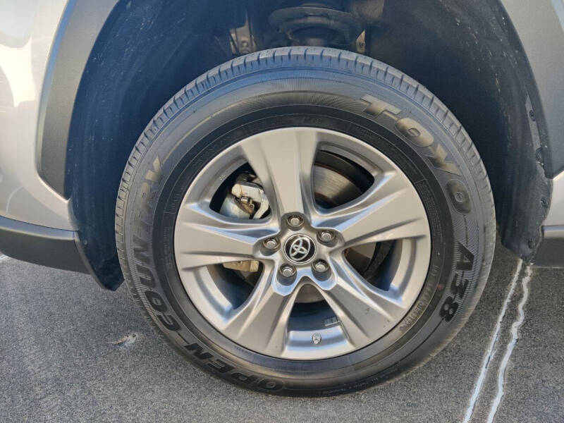 2023 Toyota RAV4 Hybrid LE