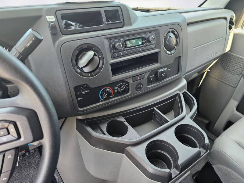 2024 Ford E-Series