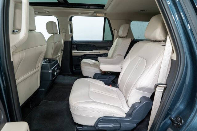 2023 Ford Expedition MAX Platinum