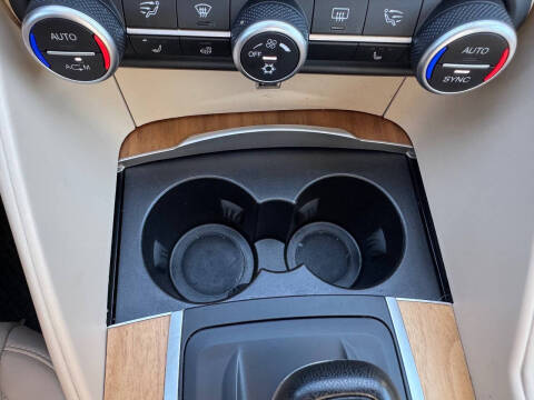 2017 Alfa Romeo Giulia Ti