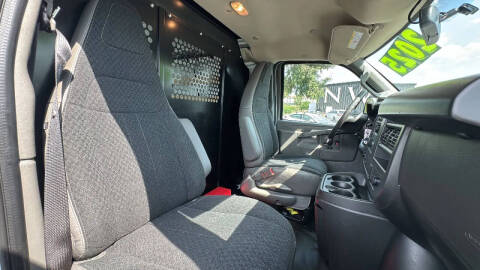 2025 Chevrolet Express 2500