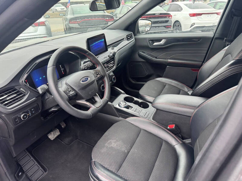 2025 Ford Escape ST-Line Select