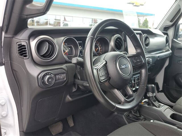 2022 Jeep Wrangler Unlimited for sale at Bowman Auto Center in Clarkston, MI