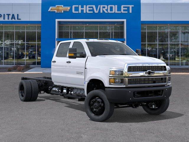 2025 Chevrolet Silverado 5500HD