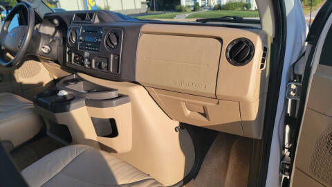 2010 Ford E-Series E-350 SD