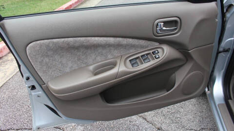 2002 Nissan Sentra XE