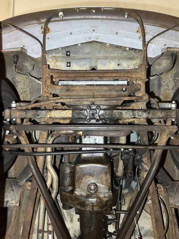 1947 Ford Super Deluxe