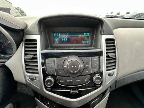 2011 Chevrolet Cruze LS