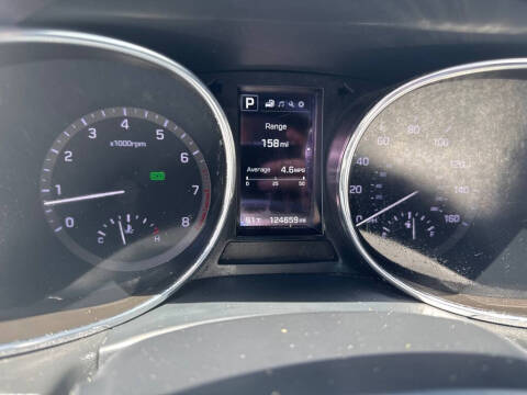 2017 Hyundai Santa Fe SE