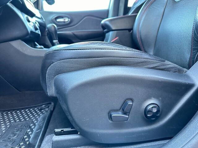 2019 Jeep Cherokee Trailhawk