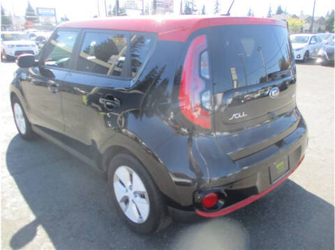 2016 Kia Soul EV +