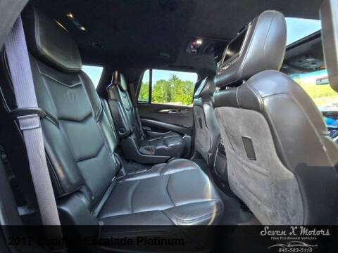 2017 Cadillac Escalade Platinum