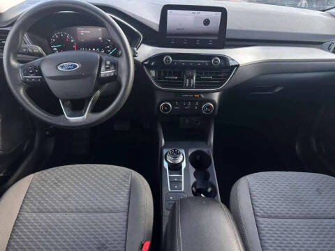 2021 Ford Escape SE