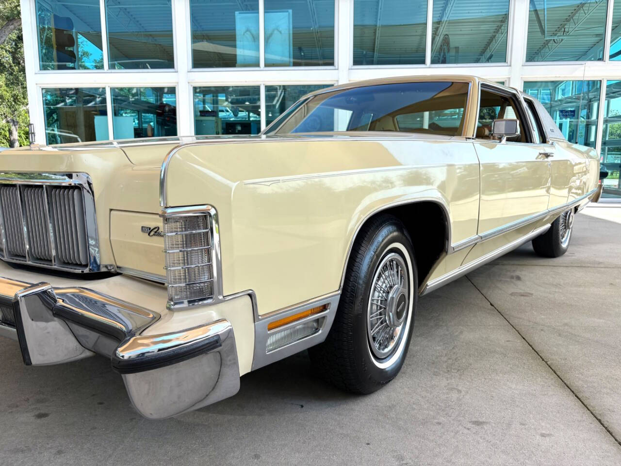 1976 Lincoln Continental 14