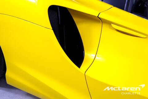 2025 McLaren Artura Spider