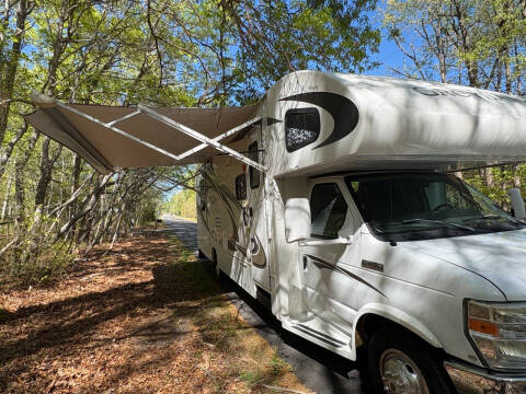 2012 Ford E-450 CHASSIS