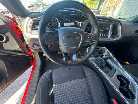 2022 Dodge Challenger SXT