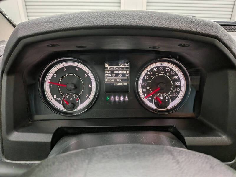 2016 RAM 1500 SLT