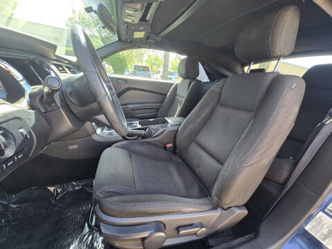 2012 Ford Mustang V6