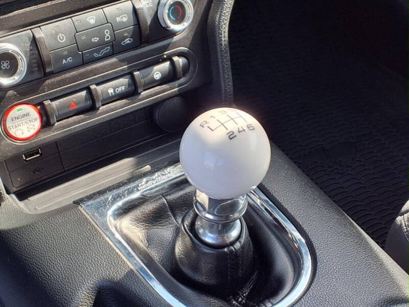 2015 Ford Mustang EcoBoost Premium