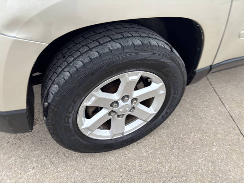 2015 GMC Acadia SLE-2