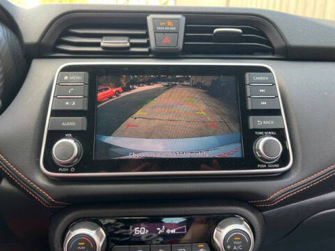 2022 Nissan Versa SR