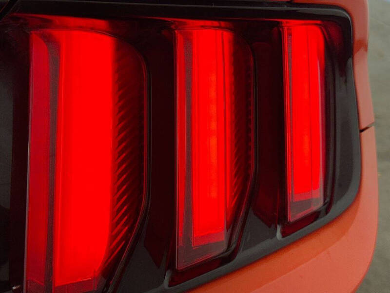 2015 Ford Mustang V6