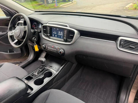 2019 Kia Sorento LX