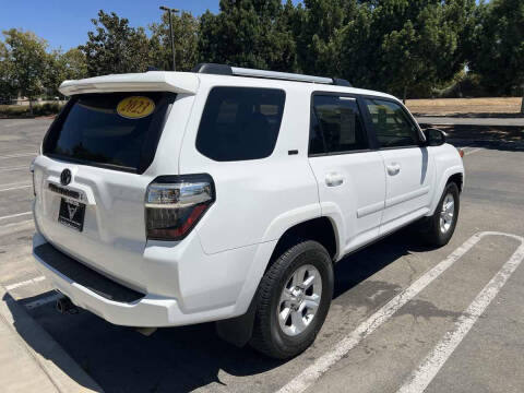 2023 Toyota 4Runner SR5