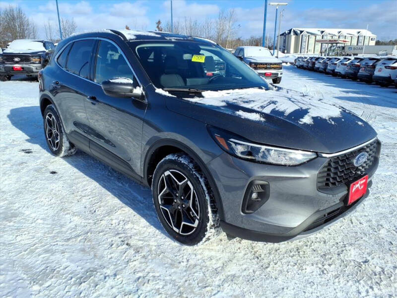 2026 Ford Escape Hybrid Platinum