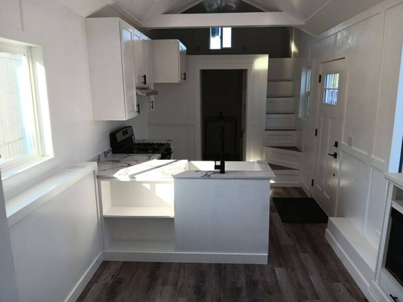 2024 TINY HOME 10X34