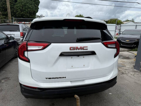 2022 GMC Terrain SLE