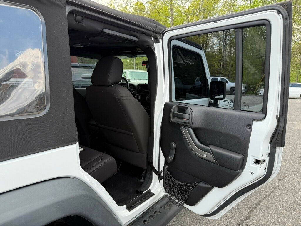 2015 Jeep Wrangler Unlimited 44