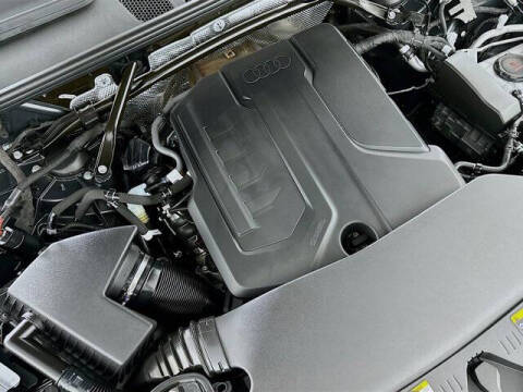 2025 Audi Q5 quattro Premium Plus TFSI