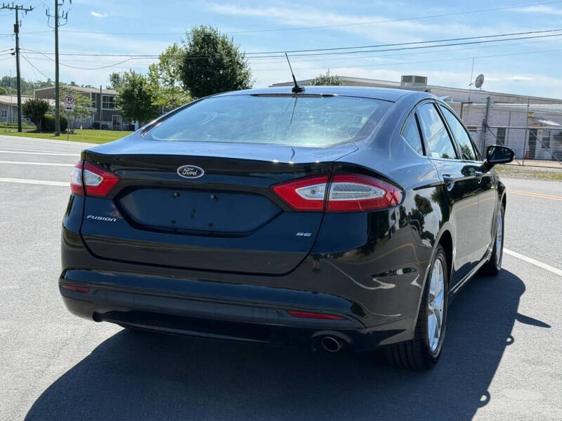2014 Ford Fusion SE