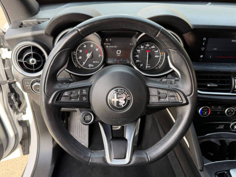 2022 Alfa Romeo Stelvio Sprint