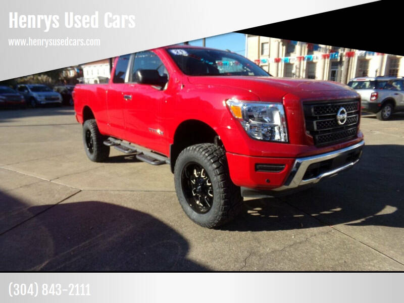 2021 Nissan Titan SV's photo