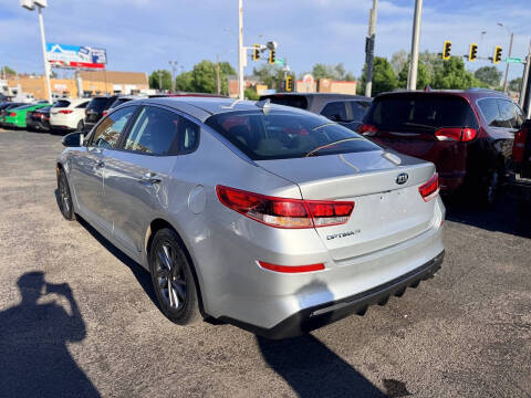 2020 Kia Optima LX