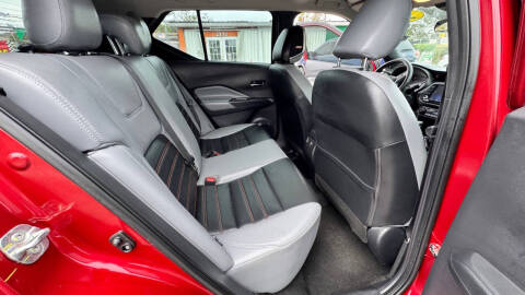 2021 Nissan Kicks SR