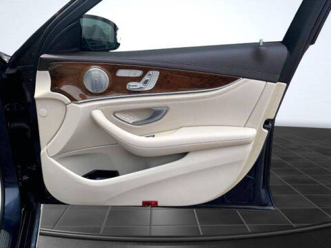 2017 Mercedes-Benz E-Class E 300 4MATIC