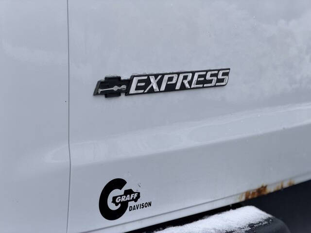 2017 Chevrolet Express 2500