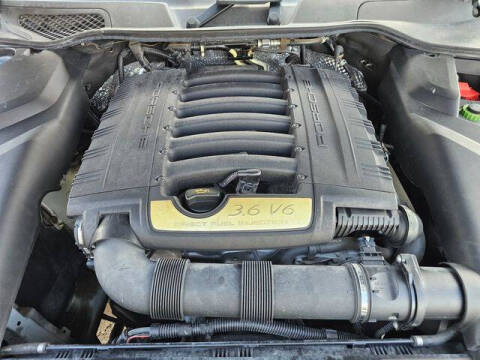 2017 Porsche Cayenne Platinum Edition