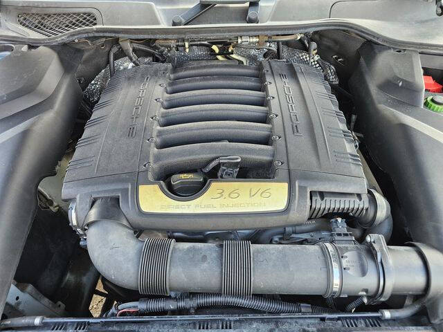2017 Porsche Cayenne Platinum Edition